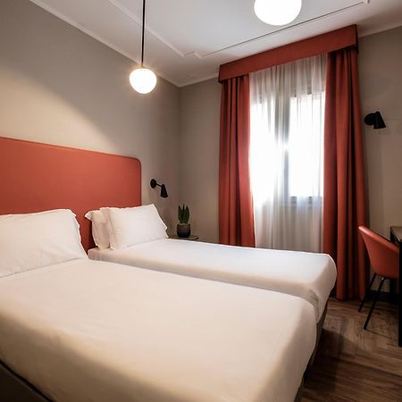 Hotel Lory Forli Bagian luar foto